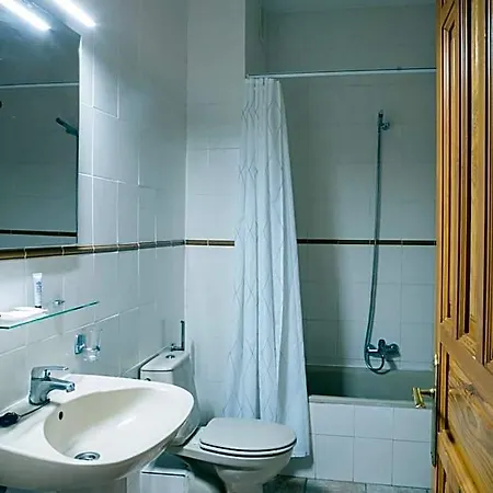 Tugasa El Almendral Hotel
